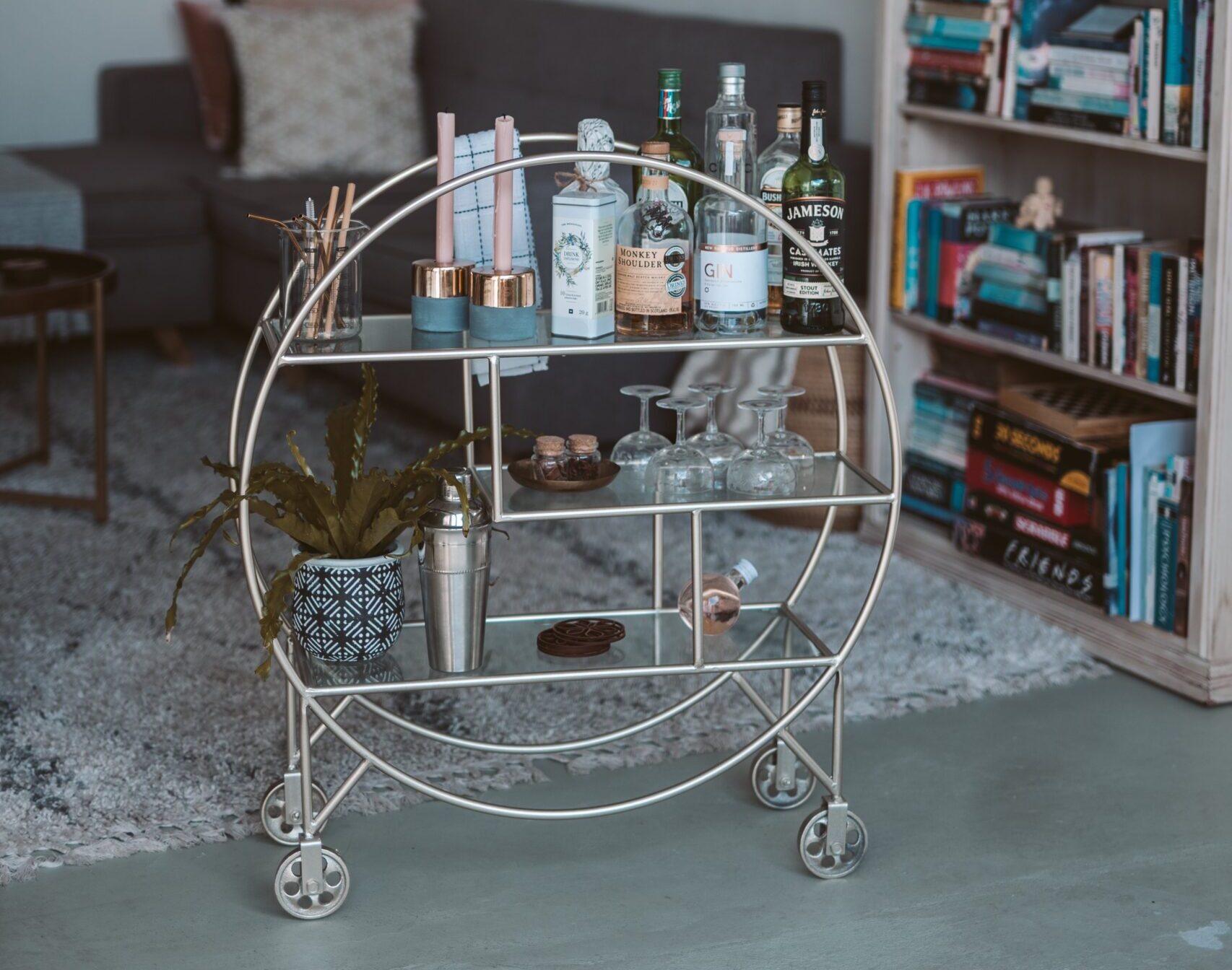 pexels-taryn-elliott-4144412 spring cocktails blog owasso homes for rent