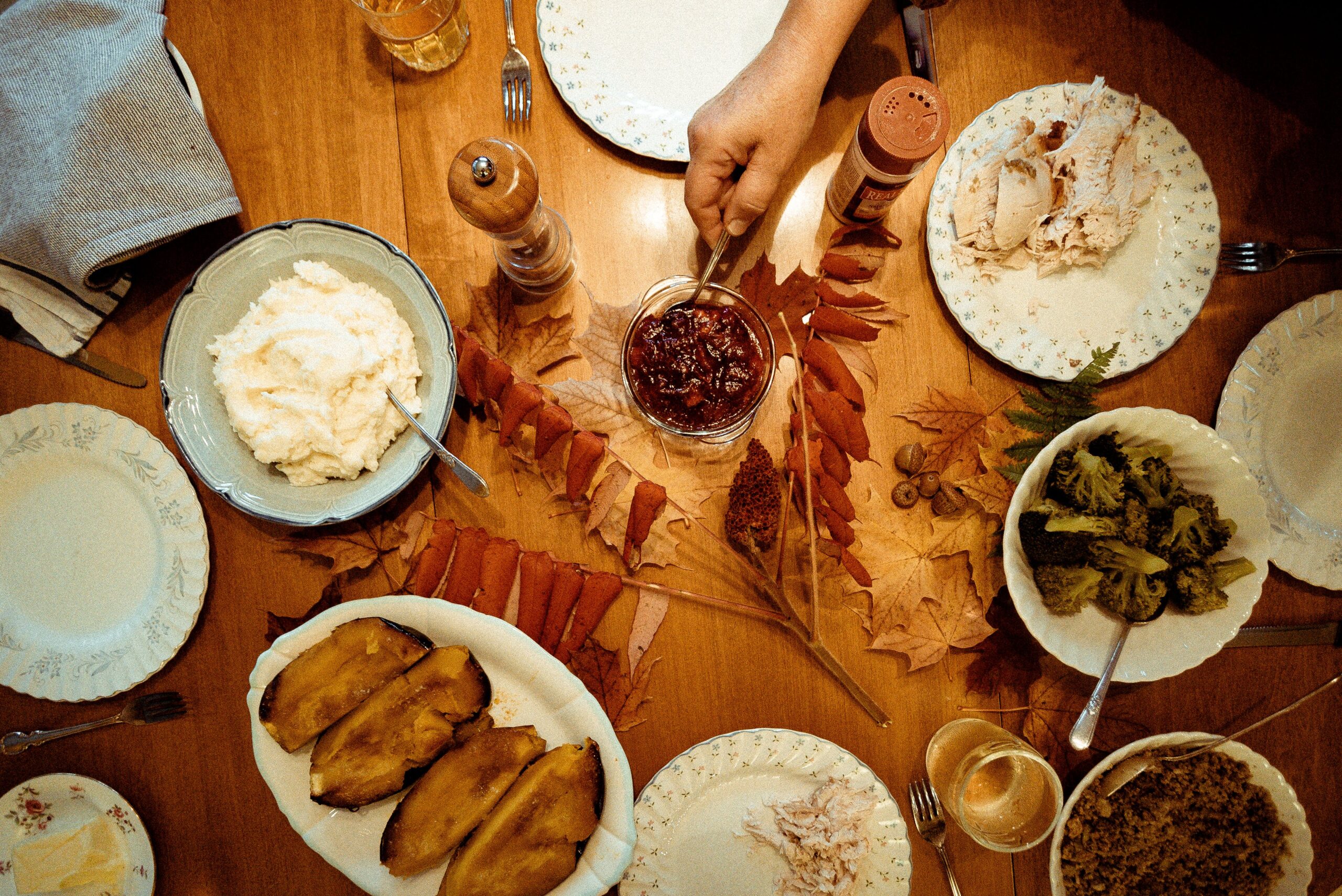 pexels-wendy-wei-3071816 dinner assortment owasso living unconventional thanksgiving food items