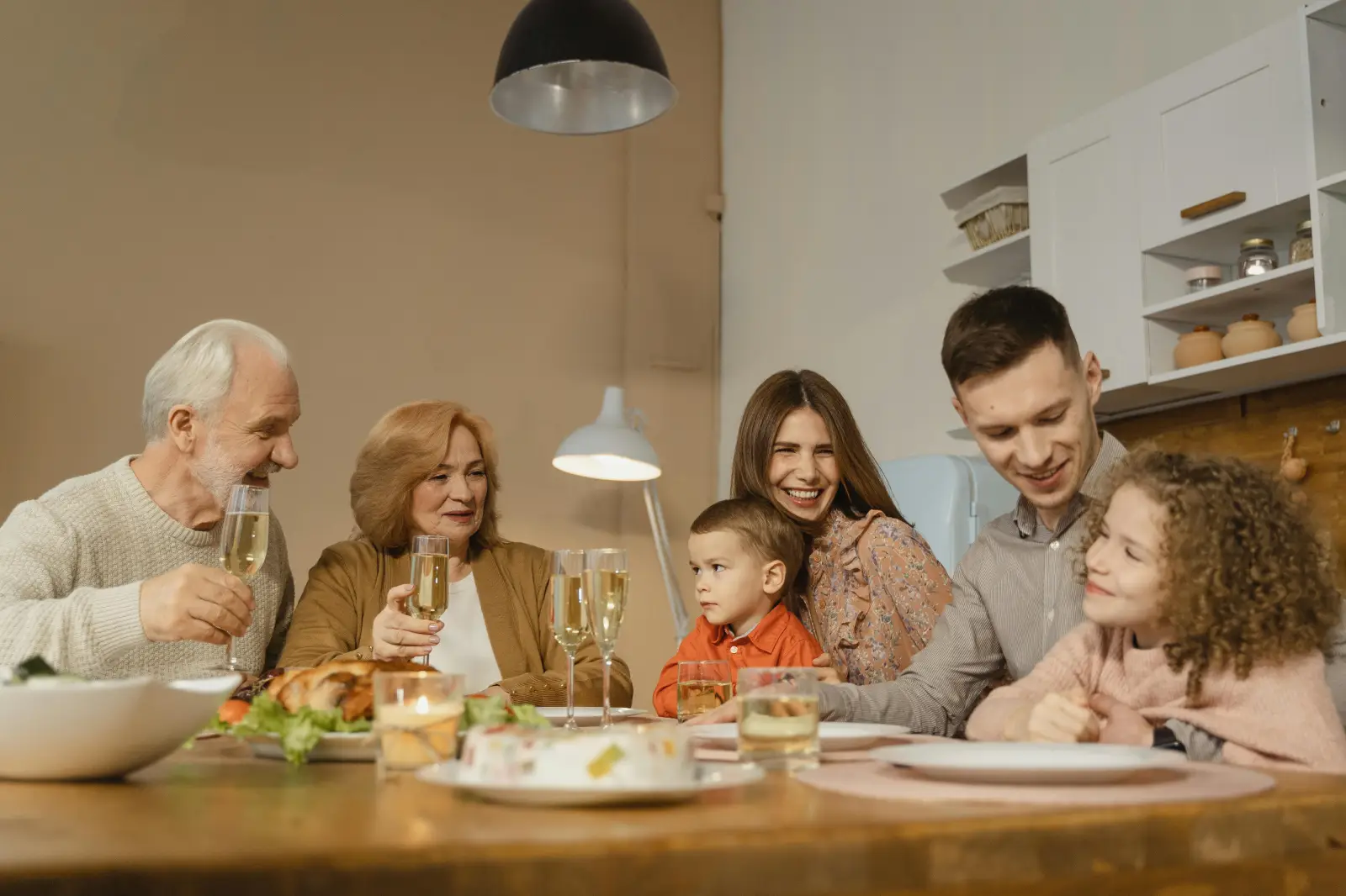 Gratitude and Gatherings: Thanksgiving Ideas for Your Legacy Living Home